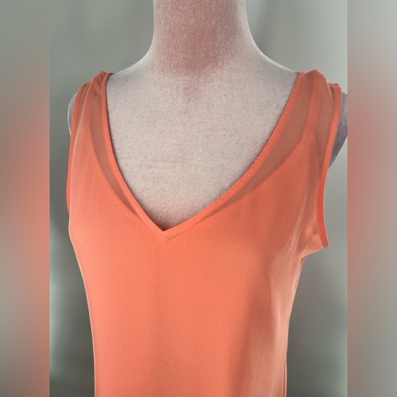 EUC White House Black Market Chiffon Tank Top - Picture 4 of 10